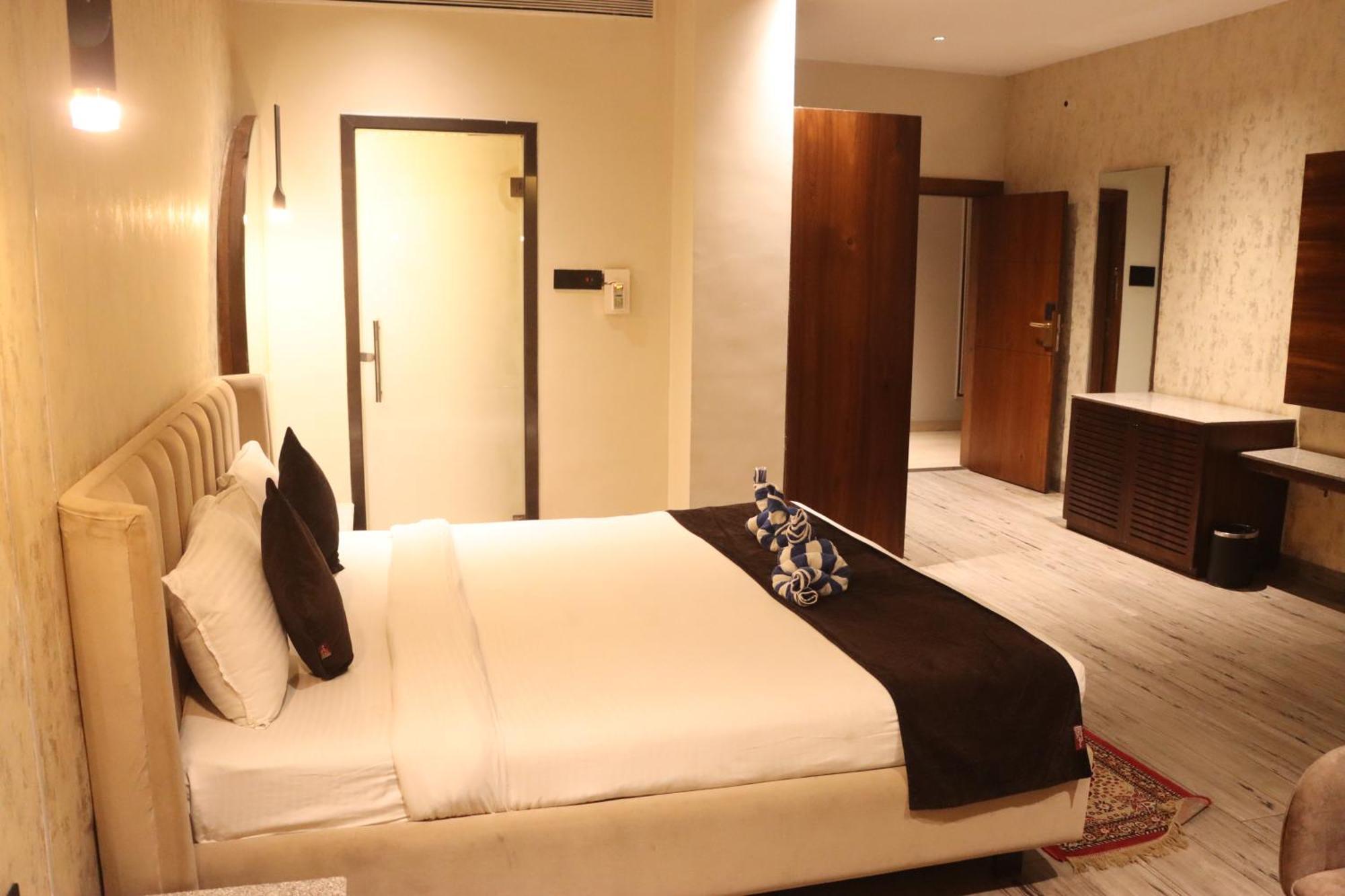 Motel Bilaspur City Exteriör bild